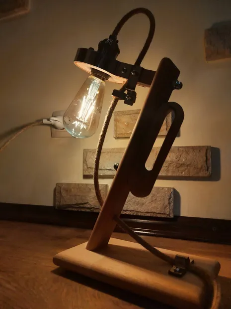 MANTIS BOSS. Lamp