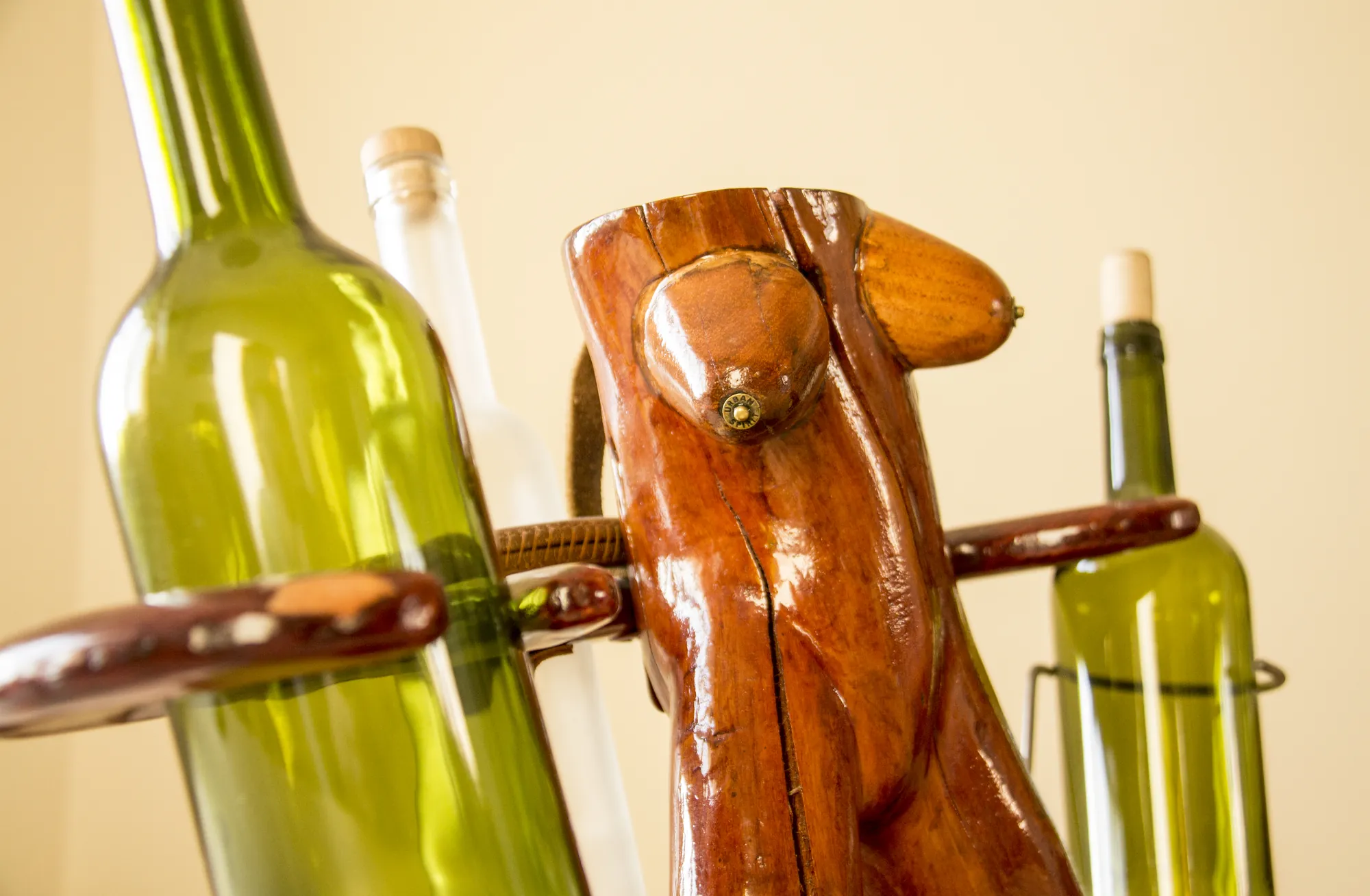 WINE STAND, 2