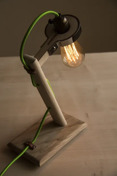 MANTIS table lamp