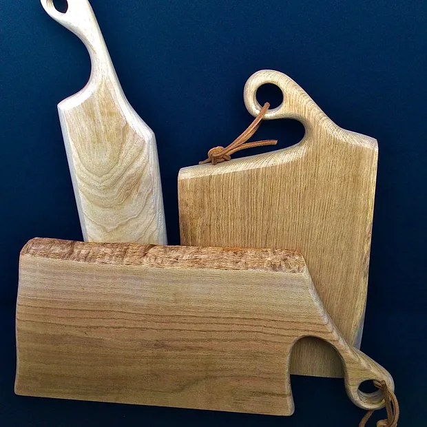 Boards in oak and ash