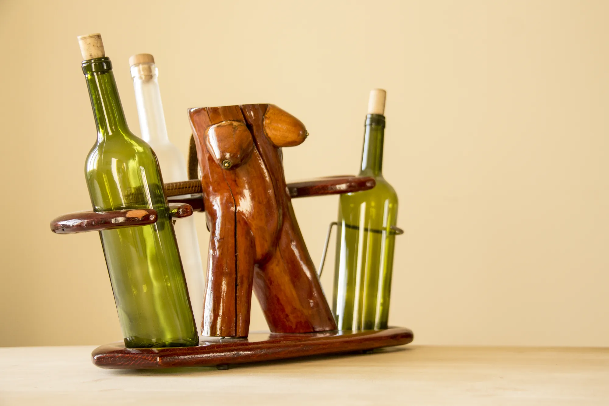 three-bottle-stand, 2